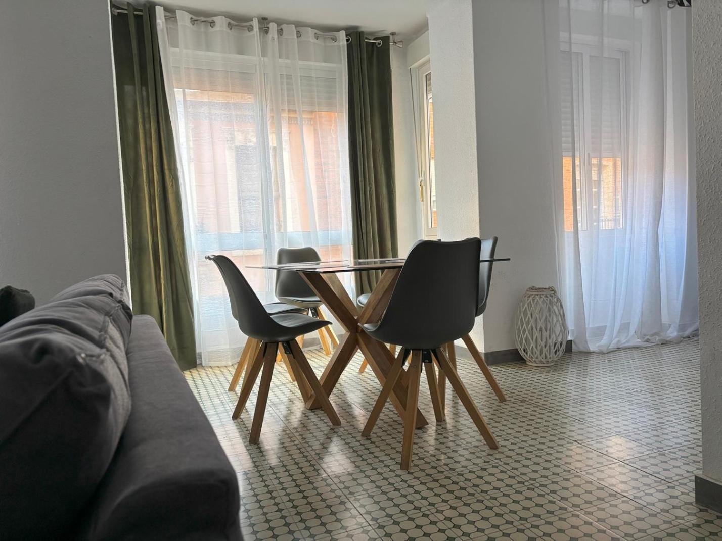 Beautiful Appartment In The Heart Of Alicante Eksteriør bilde